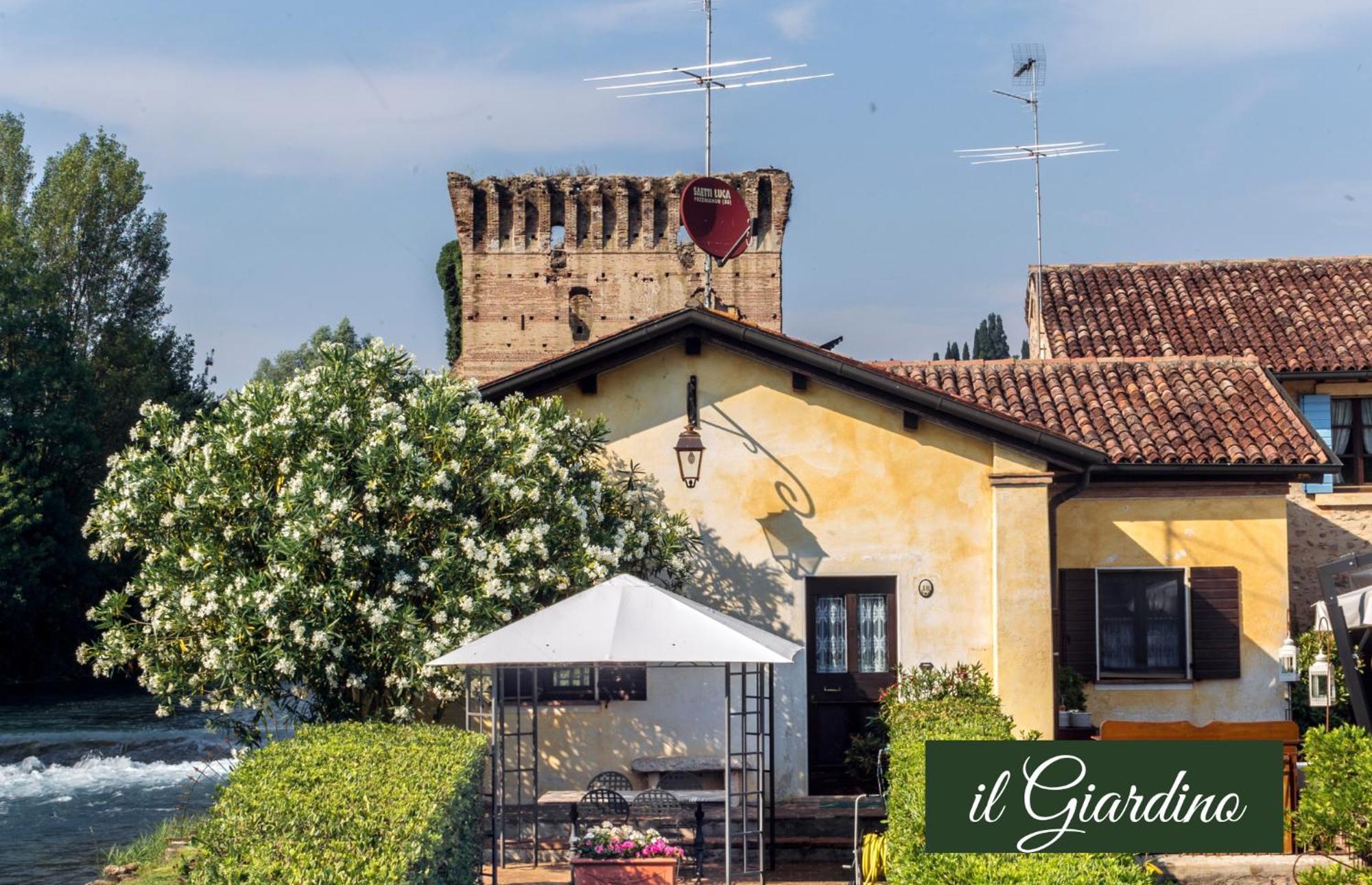 Il Borghetto Vacanze Nei Mulini Valeggio sul Mincio Szoba fotó